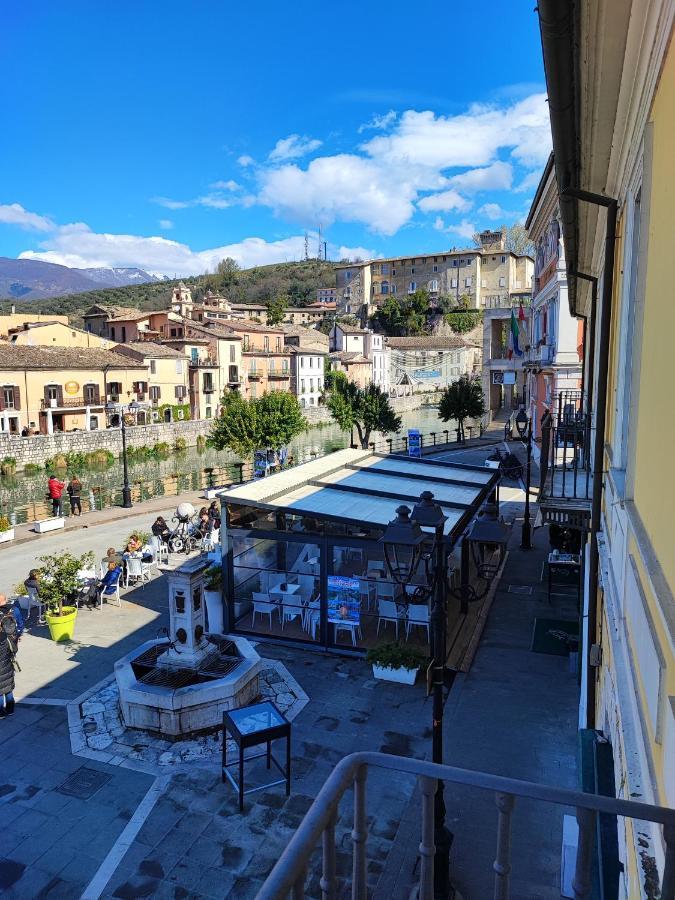 In Centro Rooms And Apartments Isola di Liri ภายนอก รูปภาพ