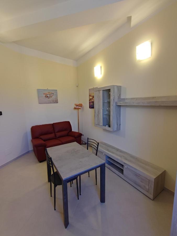 In Centro Rooms And Apartments Isola di Liri ภายนอก รูปภาพ
