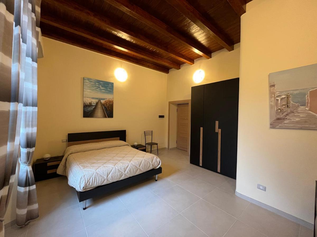 In Centro Rooms And Apartments Isola di Liri ภายนอก รูปภาพ