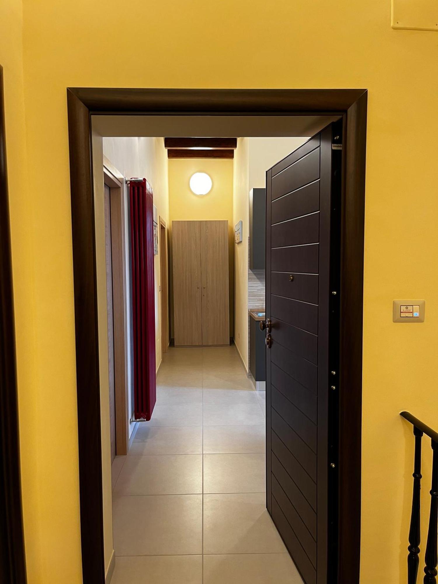 In Centro Rooms And Apartments Isola di Liri ภายนอก รูปภาพ